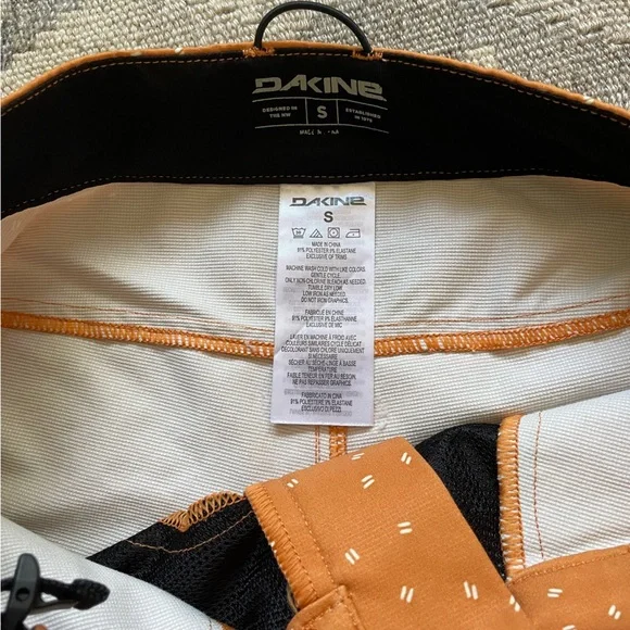 Dakine Mountain Bike Shorts - Picture 3 of 8